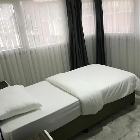 Grand Temel Butik 안탈리아