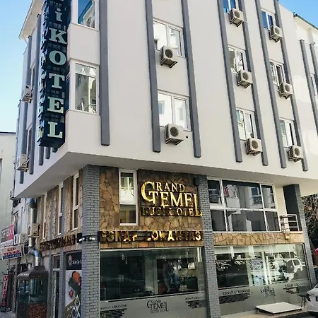 Grand Temel Butik 안탈리아